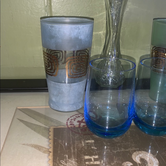 BEAUTIFUL 5 PIECE SET INCLUDING TWO BLUE ROLLY POLLY GLASSES - Picture 3 of 6